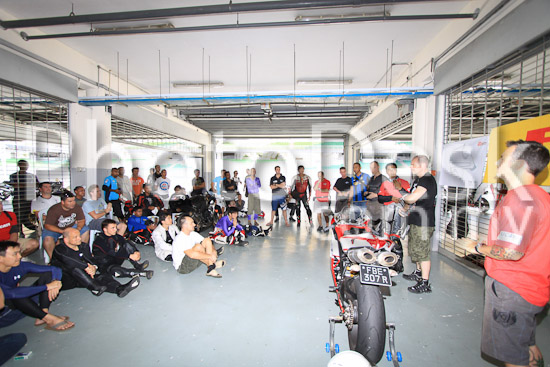 01_101029_00010_RevClubTrackDay