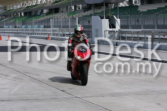 01_101029_00029_RevClubTrackDay