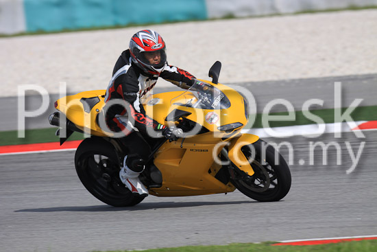 01_101029_00046_RevClubTrackDay