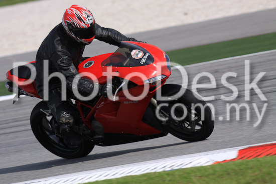 01_101029_00054_RevClubTrackDay