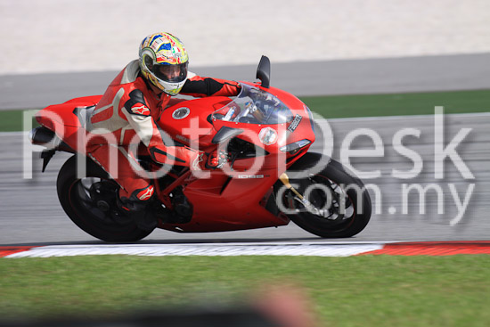 01_101029_00074_RevClubTrackDay