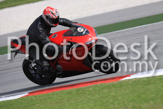 01_101029_00075_RevClubTrackDay
