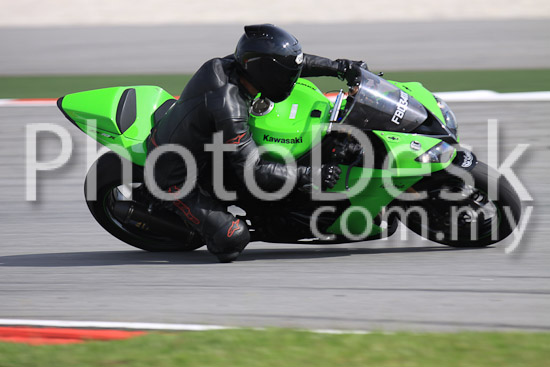 01_101029_00078_RevClubTrackDay