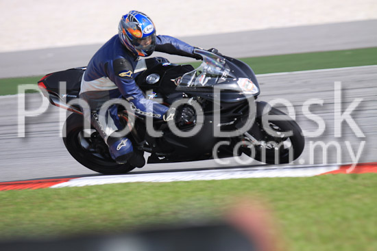01_101029_00082_RevClubTrackDay