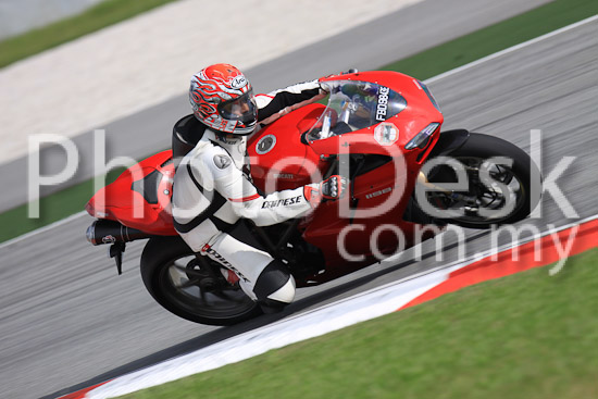 01_101029_00084_RevClubTrackDay