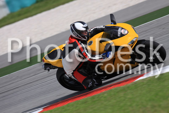 01_101029_00085_RevClubTrackDay