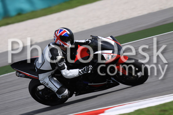 01_101029_00086_RevClubTrackDay