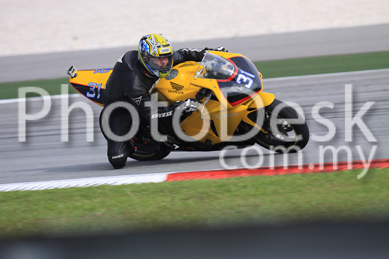 01_101029_00097_RevClubTrackDay