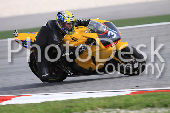 01_101029_00098_RevClubTrackDay