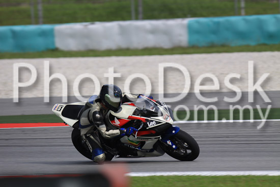 01_101029_00116_RevClubTrackDay