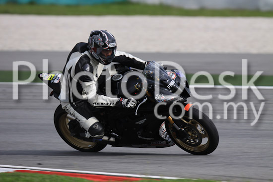 01_101029_00122_RevClubTrackDay