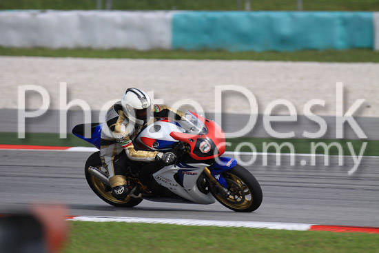 01_101029_00124_RevClubTrackDay