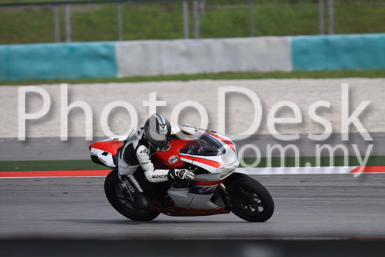 01_101029_00127_RevClubTrackDay