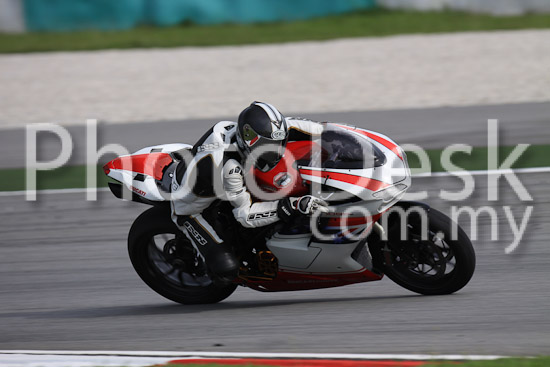01_101029_00129_RevClubTrackDay