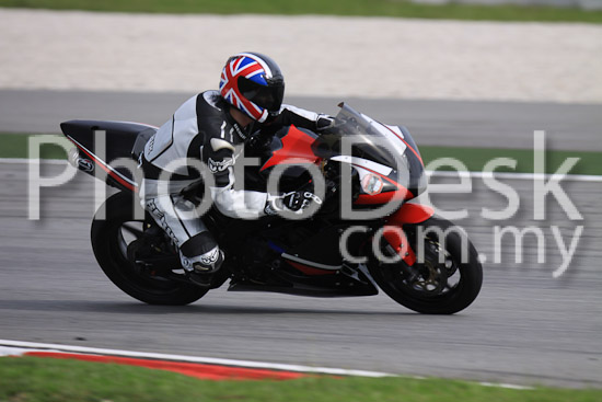 01_101029_00133_RevClubTrackDay