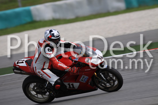 01_101029_00136_RevClubTrackDay