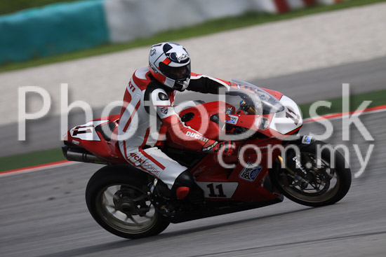 01_101029_00137_RevClubTrackDay
