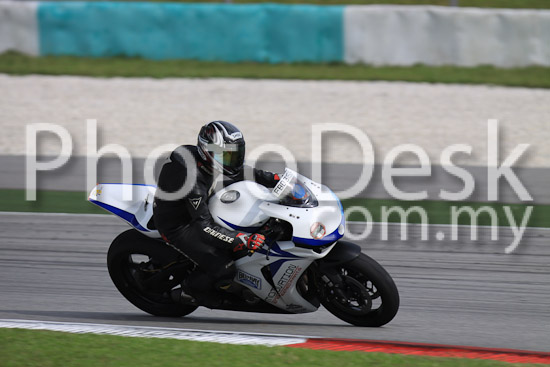 01_101029_00156_RevClubTrackDay