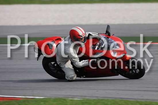 01_101029_00164_RevClubTrackDay