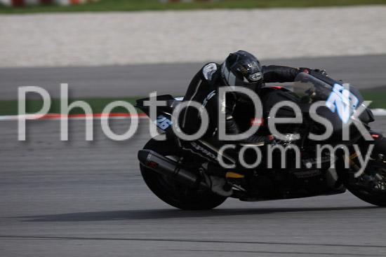 01_101029_00169_RevClubTrackDay