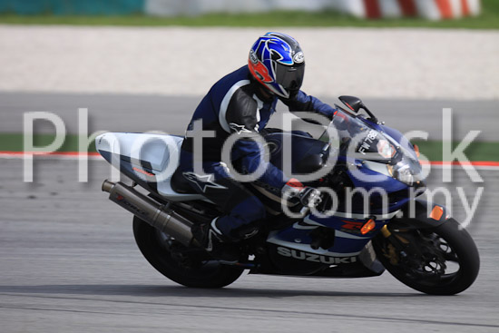 01_101029_00179_RevClubTrackDay