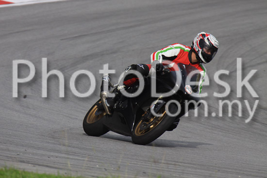 01_101029_00190_RevClubTrackDay