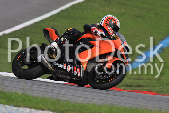 01_101029_00194_RevClubTrackDay