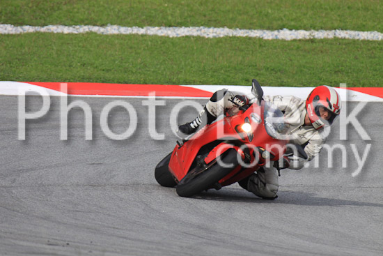 01_101029_00207_RevClubTrackDay