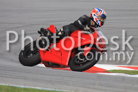 01_101029_00227_RevClubTrackDay