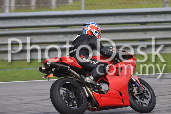 01_101029_00228_RevClubTrackDay