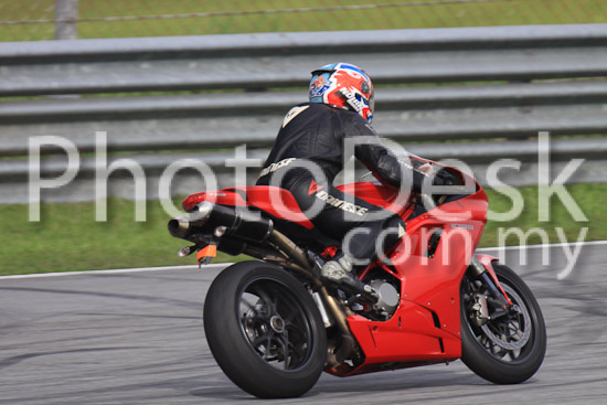 01_101029_00229_RevClubTrackDay