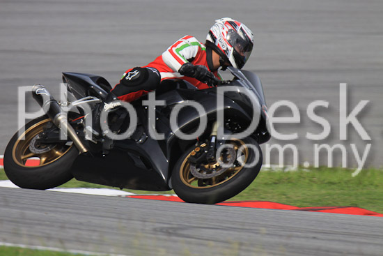 01_101029_00255_RevClubTrackDay