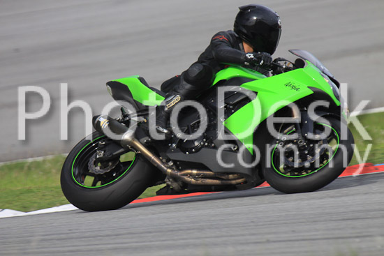 01_101029_00261_RevClubTrackDay