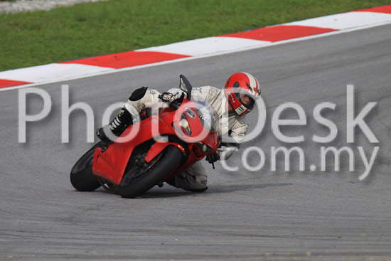 01_101029_00263_RevClubTrackDay