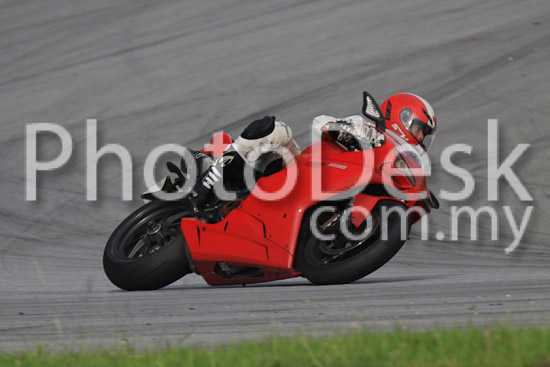 01_101029_00265_RevClubTrackDay