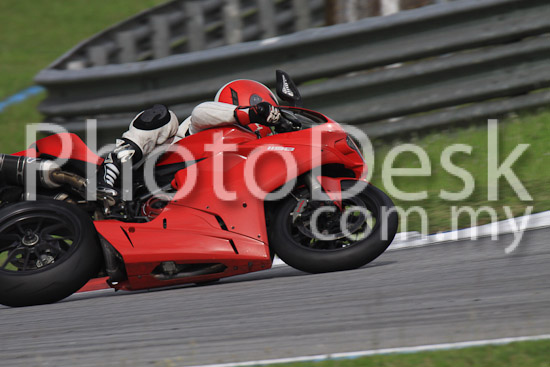 01_101029_00266_RevClubTrackDay