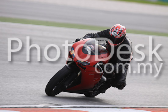 01_101029_00290_RevClubTrackDay
