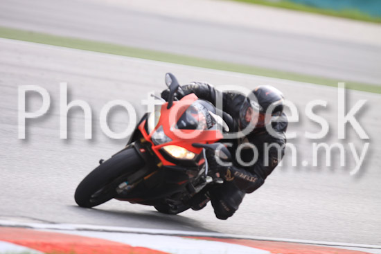 01_101029_00300_RevClubTrackDay