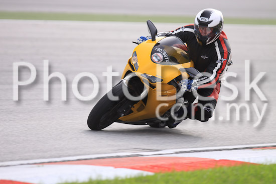01_101029_00313_RevClubTrackDay