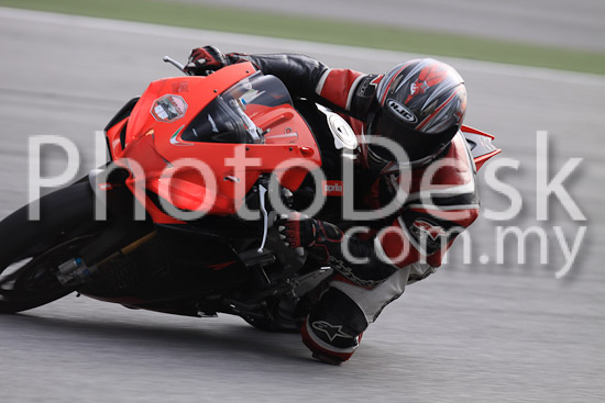 01_101029_00322_RevClubTrackDay