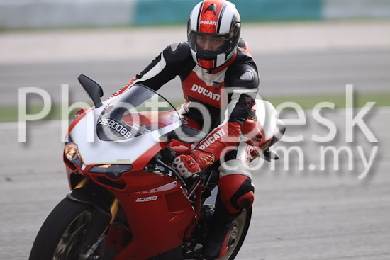 01_101029_00326_RevClubTrackDay