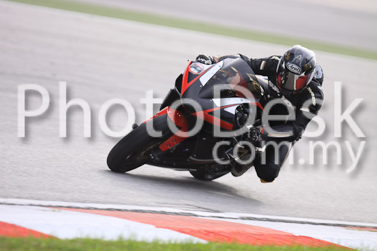 01_101029_00327_RevClubTrackDay