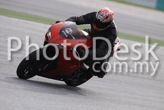 01_101029_00338_RevClubTrackDay