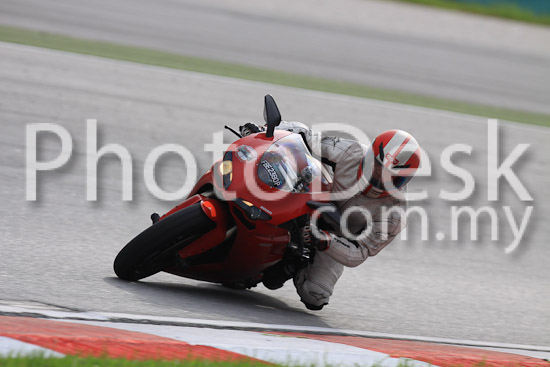 01_101029_00339_RevClubTrackDay