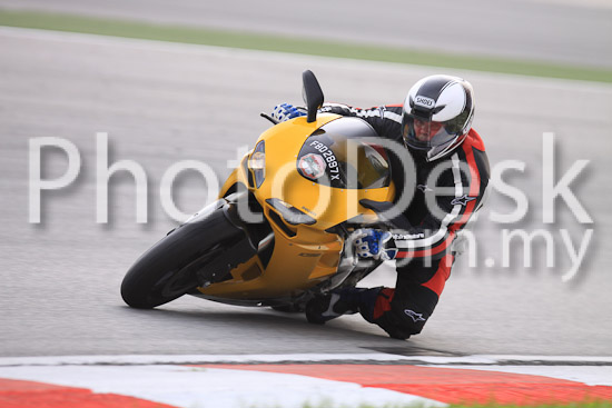01_101029_00360_RevClubTrackDay