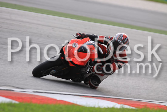 01_101029_00363_RevClubTrackDay