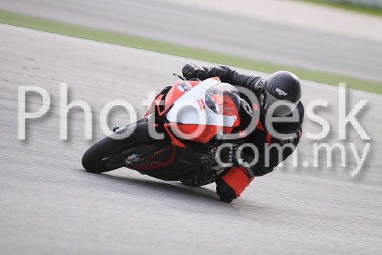 01_101029_00371_RevClubTrackDay