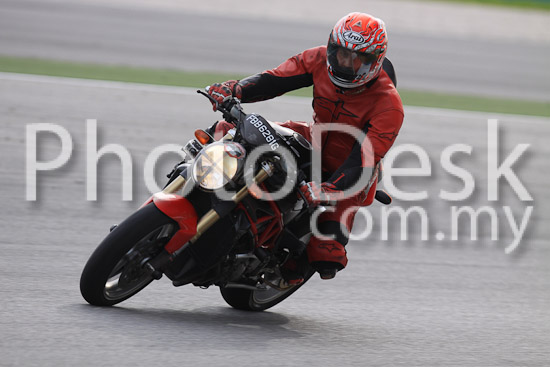 01_101029_00377_RevClubTrackDay