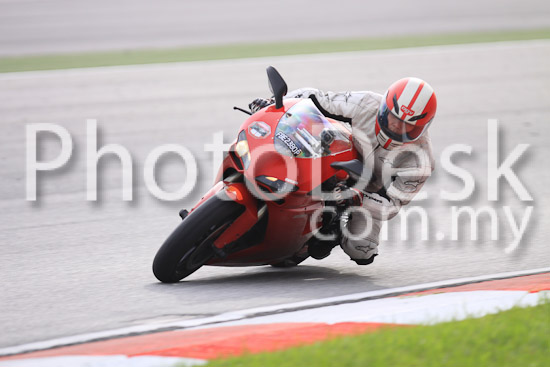 01_101029_00378_RevClubTrackDay