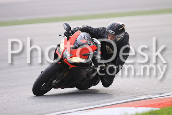 01_101029_00382_RevClubTrackDay